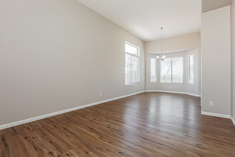 3,145/Mo, 4091 E Carriage Way Gilbert, AZ 85297 Living Room View