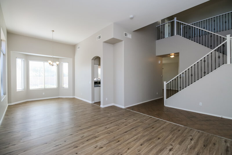 3,670/Mo, 4091 E Carriage Way Gilbert, AZ 85297 Family Room View