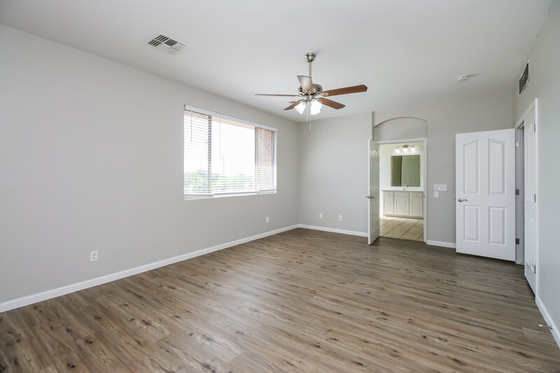 3,670/Mo, 4091 E Carriage Way Gilbert, AZ 85297 Main Bedroom View