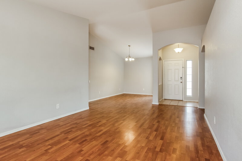 2,300/Mo, 6402 W Potter Dr Glendale, AZ 85308 Dining Room View