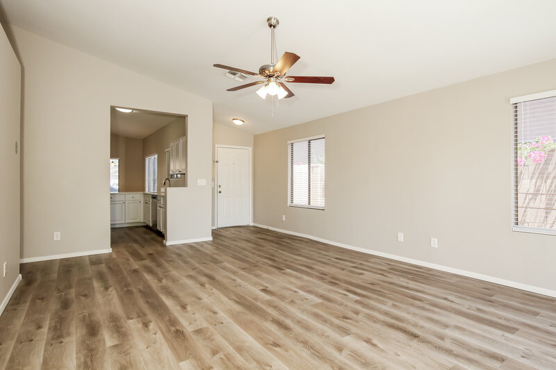 2,285/Mo, 5473 W Augusta Ave Glendale, AZ 85301 Living Room View 2