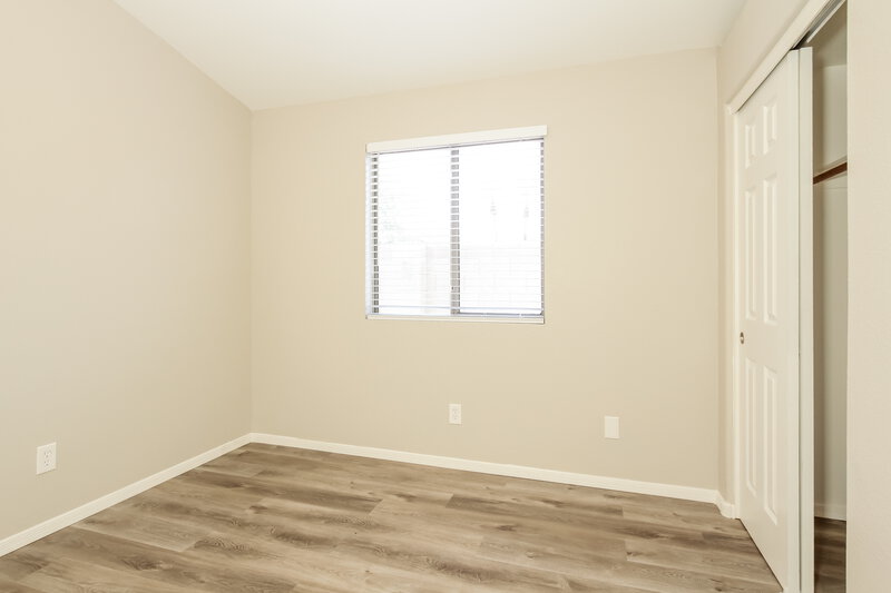 2,285/Mo, 5473 W Augusta Ave Glendale, AZ 85301 Bedroom View 5