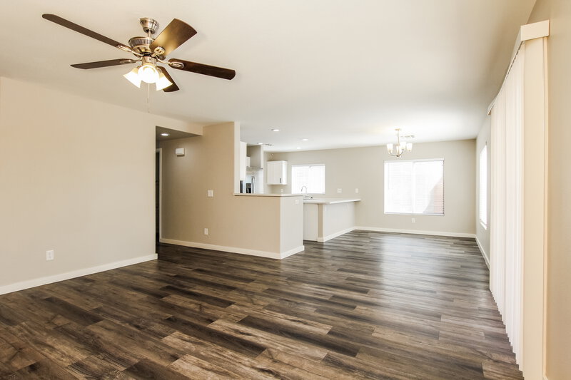 2,265/Mo, 9171 W Harmony Ln Peoria, AZ 85382 Living Room View 2