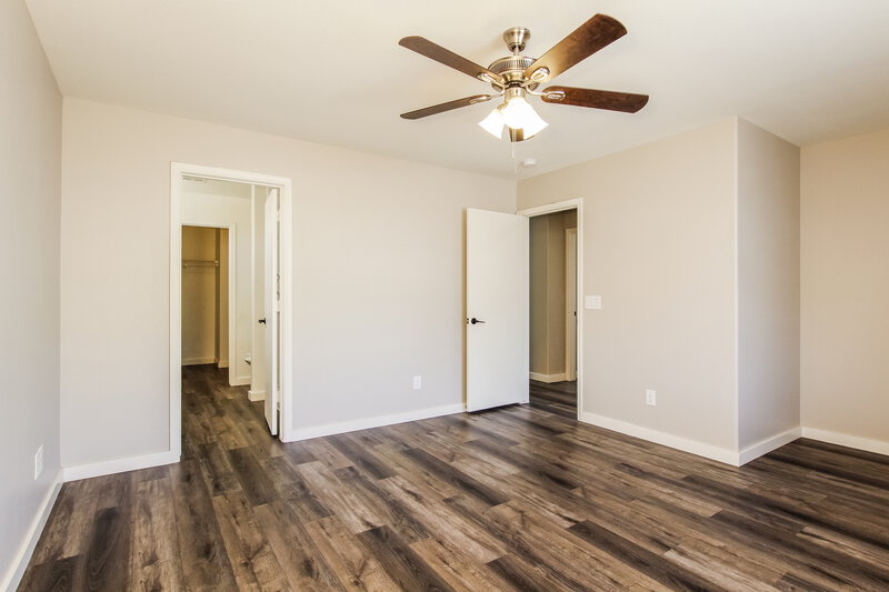 2,265/Mo, 9171 W Harmony Ln Peoria, AZ 85382 Main Bedroom View 2