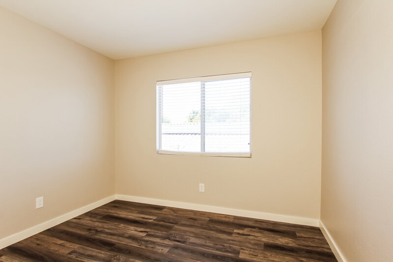 2,265/Mo, 9171 W Harmony Ln Peoria, AZ 85382 Bedroom View 3