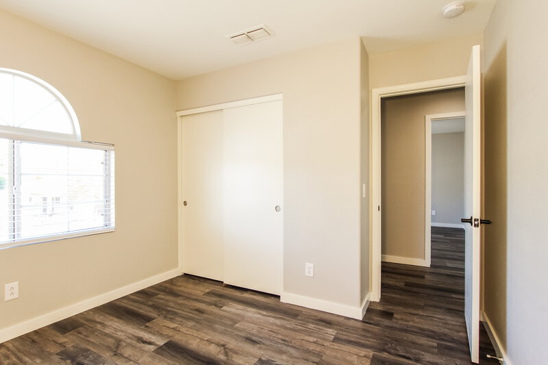 2,265/Mo, 9171 W Harmony Ln Peoria, AZ 85382 Bedroom View 4