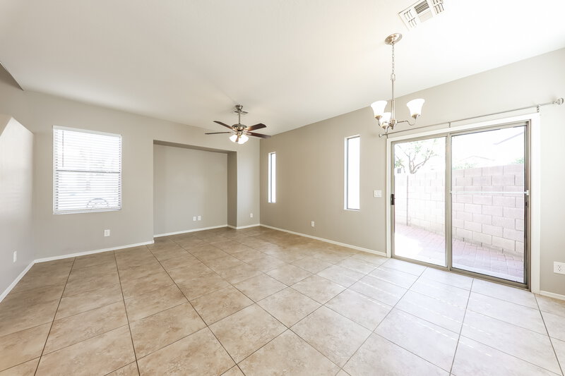 2,145/Mo, 22052 N 30th Dr Phoenix, AZ 85027 Living Room View