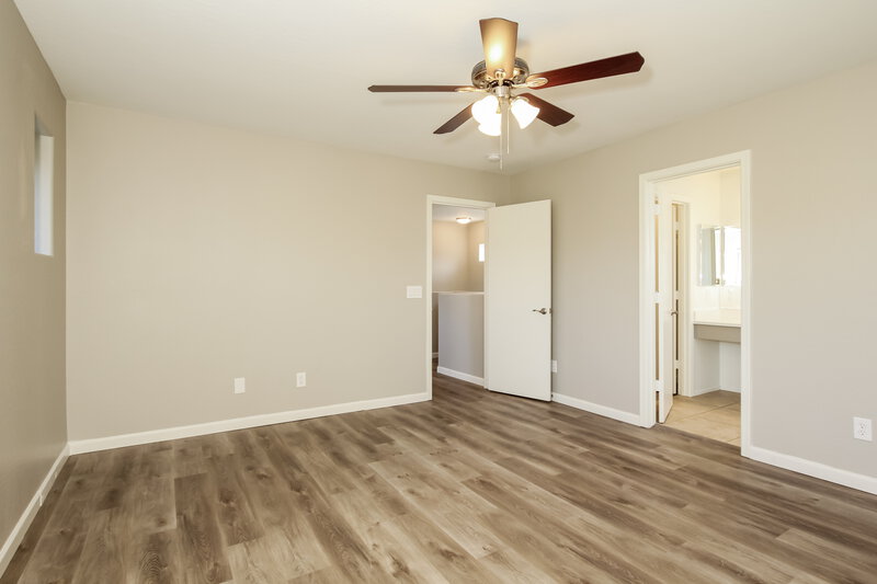 2,170/Mo, 22052 N 30th Dr Phoenix, AZ 85027 Main Bedroom View 2