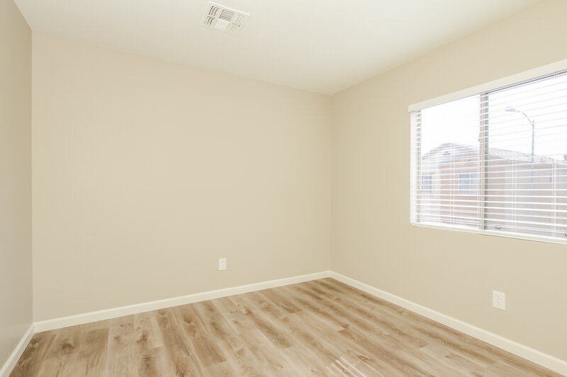 2,170/Mo, 22052 N 30th Dr Phoenix, AZ 85027 Bedroom View