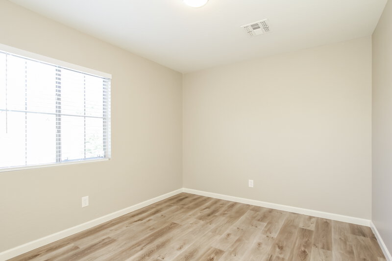 2,170/Mo, 22052 N 30th Dr Phoenix, AZ 85027 Bedroom View 3