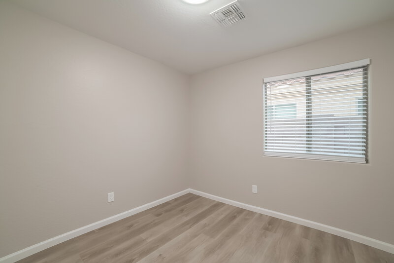 1,965/Mo, 7409 S 37th Gln Phoenix, AZ 85041 Misc View 12