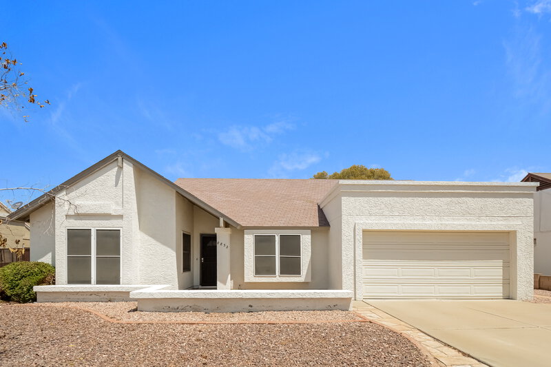 1,955/Mo, 8832 W Hazelwood St Phoenix, AZ 85037 External View