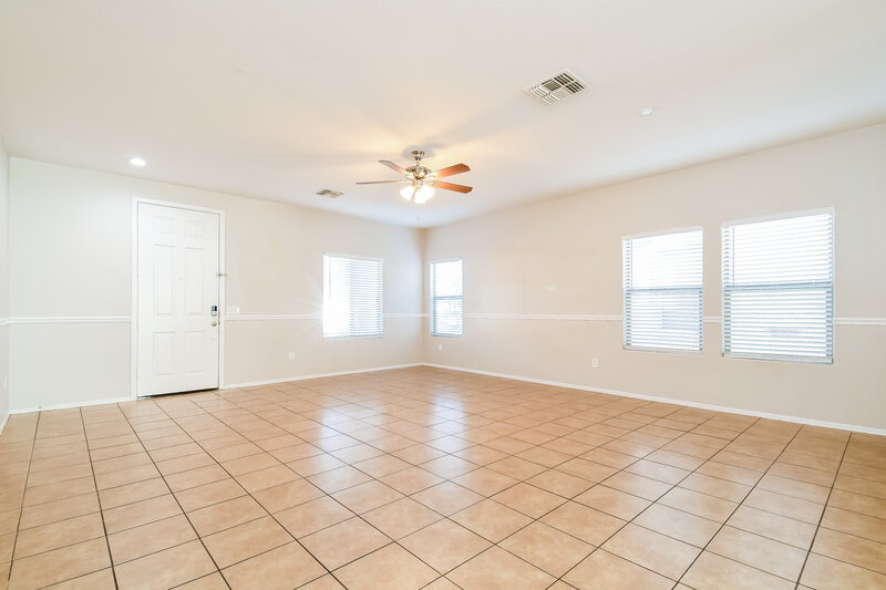 2,335/Mo, 21123 E Tierra Grande Dr Queen Creek, AZ 85142 Living Room View