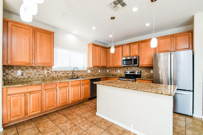 2,335/Mo, 21123 E Tierra Grande Dr Queen Creek, AZ 85142 Kitchen View