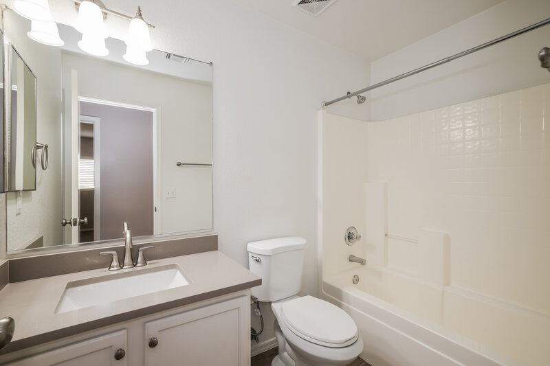 1,815/Mo, 2879 W Five Mile Peak Dr Queen Creek, AZ 85142 Bathroom View