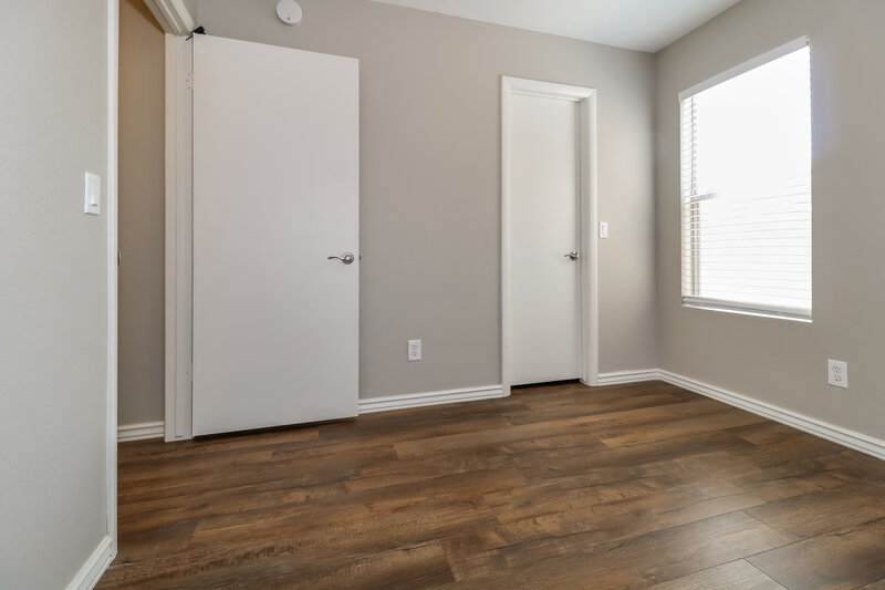 2,095/Mo, 7233 W Ocotillo Rd Glendale, AZ 85303 Bedroom View 2