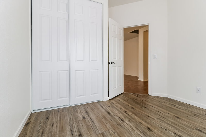 1,815/Mo, 15316 W Cortez St Surprise, AZ 85379 Bedroom View 3