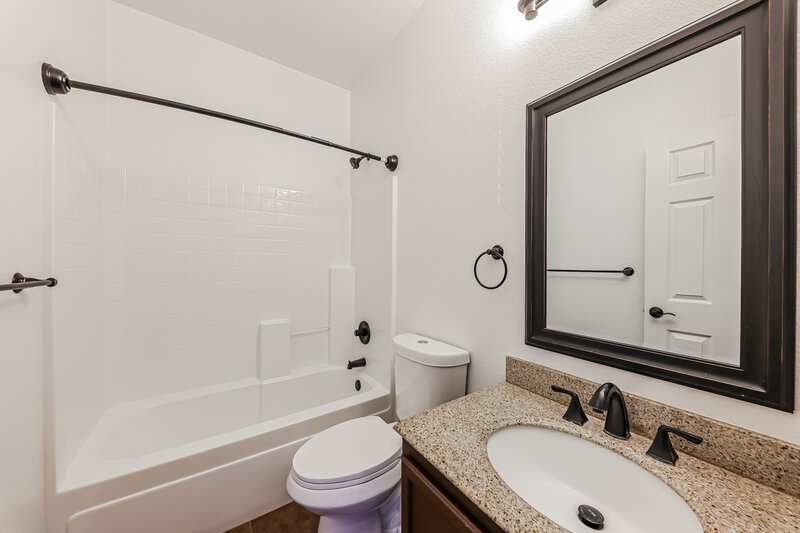 1,800/Mo, 15316 W Cortez St Surprise, AZ 85379 Bathroom View