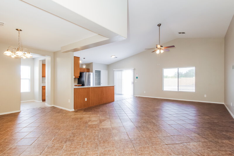 2,230/Mo, 13710 N 124th Ln El Mirage, AZ 85335 Living Room View