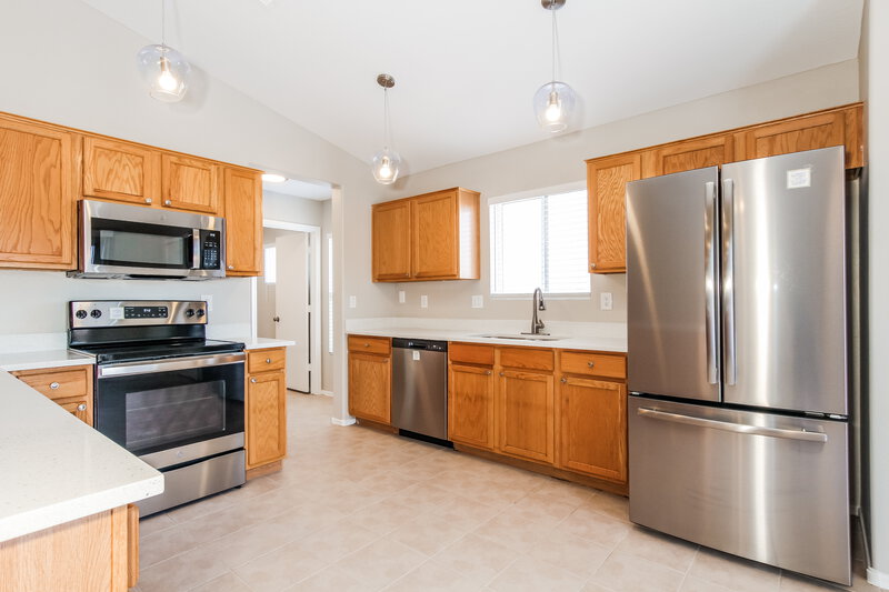 2,230/Mo, 13710 N 124th Ln El Mirage, AZ 85335 Kitchen View