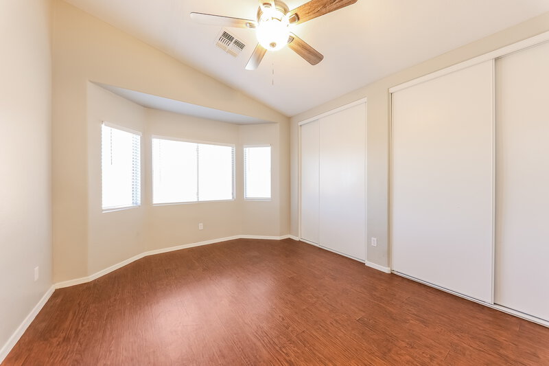 2,100/Mo, 13710 N 124th Ln El Mirage, AZ 85335 Main Bedroom View