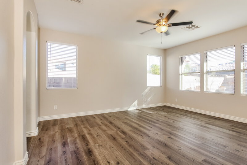 2,220/Mo, 29751 N 121st Dr Peoria, AZ 85383 Main Bedroom View