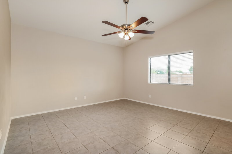 1,795/Mo, 2547 W Lynne Ave Phoenix, AZ 85041 Main Bedroom View
