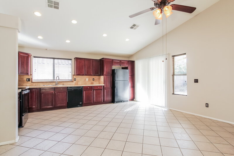 2,045/Mo, 2317 E Flintlock Pl Chandler, AZ 85286 Dining Room View 2