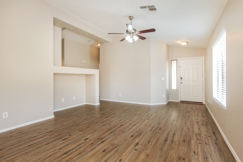 2,040/Mo, 14841 W Redfield Rd Surprise, AZ 85379 Living Room View 2