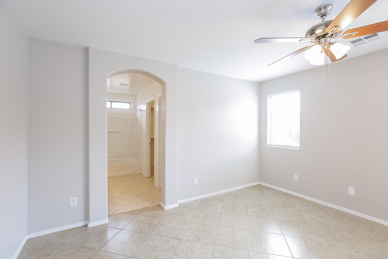 2,105/Mo, 4605 W Ellis St Laveen, AZ 85339 Main Bedroom View