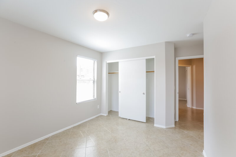 2,105/Mo, 4605 W Ellis St Laveen, AZ 85339 Bedroom View