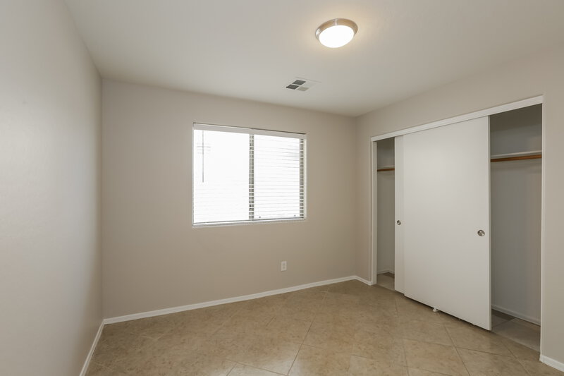 2,105/Mo, 4605 W Ellis St Laveen, AZ 85339 Bedroom View 2
