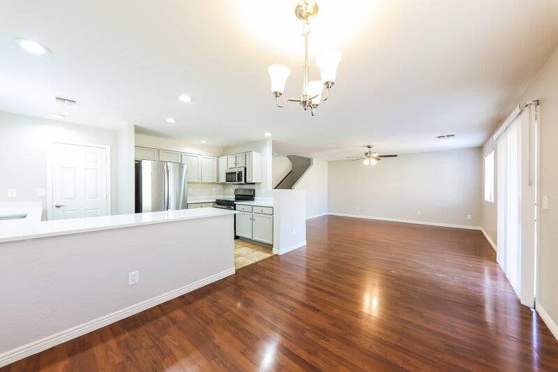 2,455/Mo, 23720 N 118th Ln Sun City, AZ 85373 Dining Room View