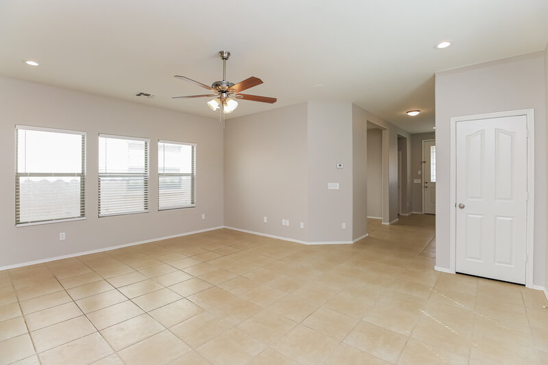 2,195/Mo, 22242 S 211th Way Queen Creek, AZ 85142 Living Room View