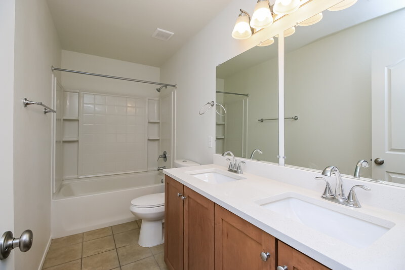 2,195/Mo, 22242 S 211th Way Queen Creek, AZ 85142 Bathroom View 2