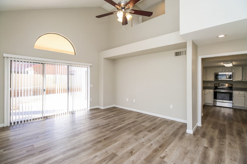 2,515/Mo, 1505 E Commerce Ave Gilbert, AZ 85234 Living Room View
