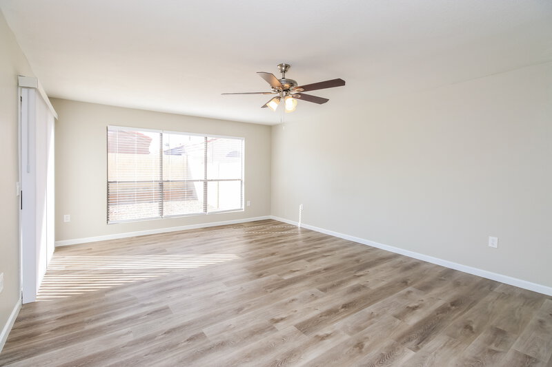 2,515/Mo, 1505 E Commerce Ave Gilbert, AZ 85234 Living Room View 3