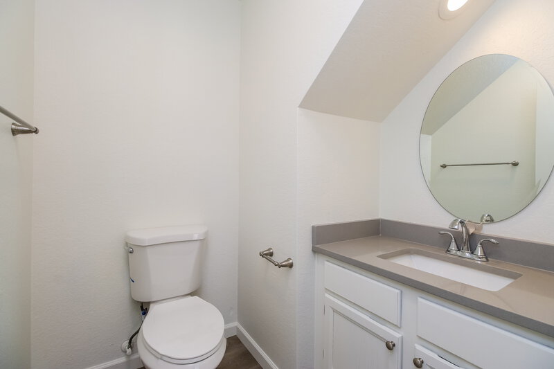 2,515/Mo, 1505 E Commerce Ave Gilbert, AZ 85234 Bathroom View 2