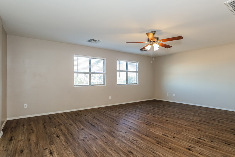1,970/Mo, 6409 S 69th Glen Laveen, AZ 85339 Main Bedroom View