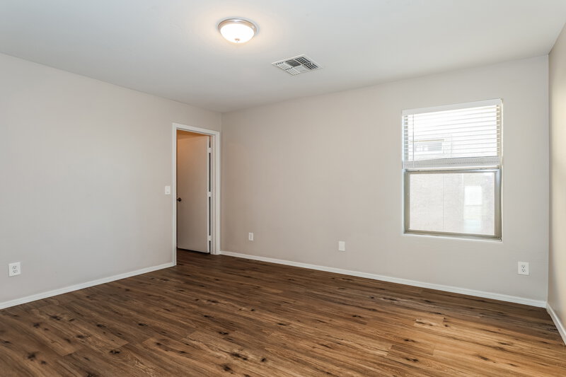 1,970/Mo, 6409 S 69th Glen Laveen, AZ 85339 Bedroom View