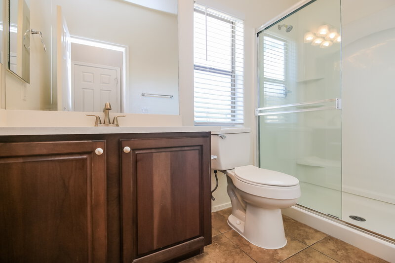 2,570/Mo, 4697 E Redfield Rd Gilbert, AZ 85234 Bathroom View 2