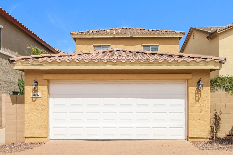 2,570/Mo, 4697 E Redfield Rd Gilbert, AZ 85234 Garage View