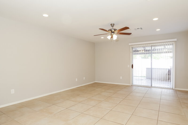 1,925/Mo, 5219 N 104th Dr Glendale, AZ 85307 Misc View