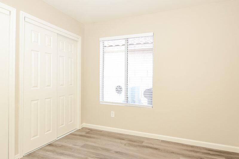 1,925/Mo, 5219 N 104th Dr Glendale, AZ 85307 Misc View 9