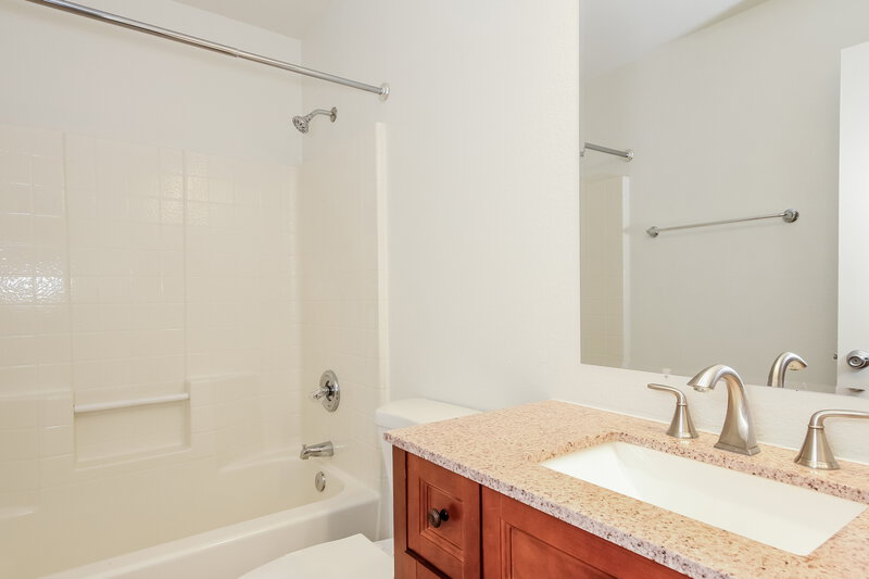 1,925/Mo, 5219 N 104th Dr Glendale, AZ 85307 Misc View 12