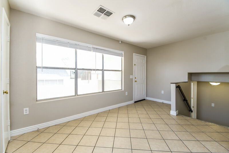 2,020/Mo, 1158 N Florence Dr Chandler, AZ 85226 Living Room View 3