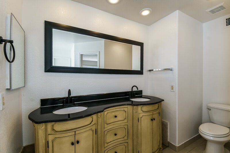 2,020/Mo, 1158 N Florence Dr Chandler, AZ 85226 Main Bedroom View 2