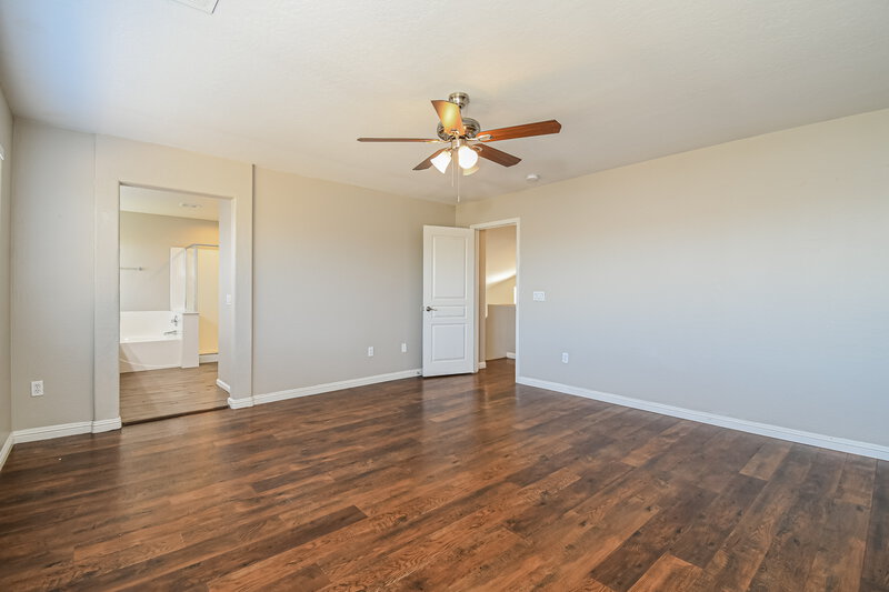 2,845/Mo, 3719 S Colt Dr Gilbert, AZ 85297 Main Bedroom View 2