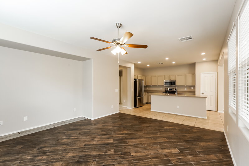 2,545/Mo, 3308 E Tyson St Gilbert, AZ 85295 Living Room View 2