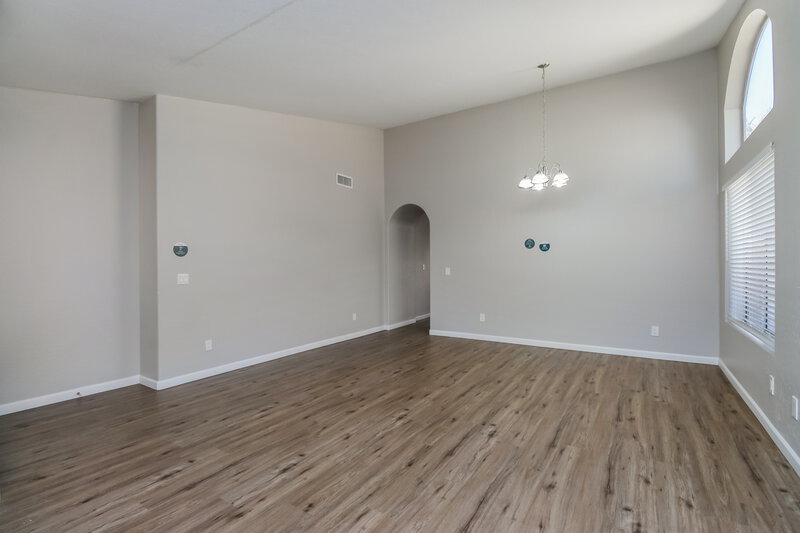 2,845/Mo, 1730 W San Remo St Gilbert, AZ 85233 Family Room View 2